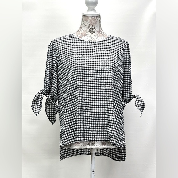 CECE Black and white‎ gingham tie sleeve top size M. - Picture 3 of 11